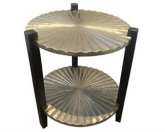 Two Tier Silver Table
DIMENSIONS
16 x 18 x 16 in