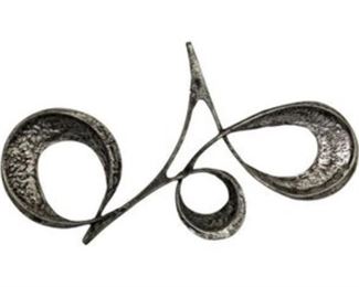 Abstract Metallic Sculpture DIMENSIONS
41.5 x 22.5 x 3 in