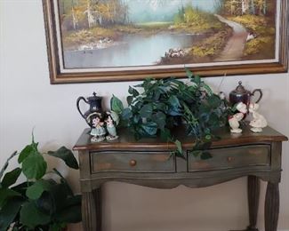 Artwork, Silk Plants, Accent/Foyer/Sofa Table