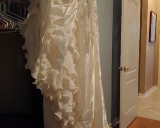 Back of Vintage Wedding Dress, Train is folded up to the top of the dress so is nice and long when down
