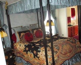 Queen bed with solid clean mattress and custom made four poster, pillow and bed covers . Fabulosa!