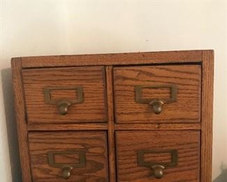 Vintage 4 drawer file box 