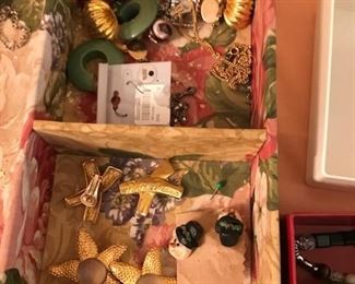 Great Selection of Jewelry.