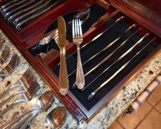 Gibson stainless flatware set