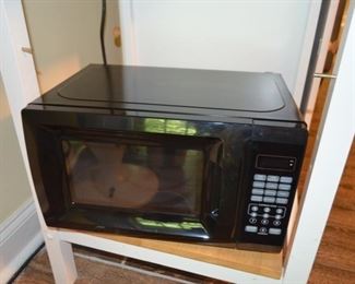 microwave oven