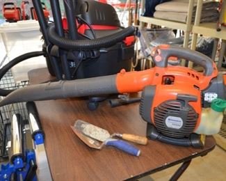 Husqvarna 125 BV gas blower