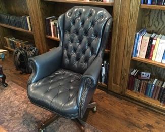 Item:   Thomasville Leather Blue/Gray Button Tufted Office chair
Condition:   Good +
Measurements: 30w x 31d x 44h
Description:  Great sturdy chair, one button is missing cover.  

Price:  $350
