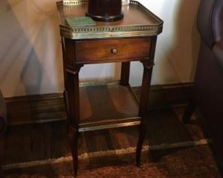 Item:   Small galley side table with single drawer and 2nd shelf
Condition:   Excellent
Measurements: 14w x 14d x 28h
Description:  Metal galley on top and 2nd shelf, single drawer

Price:  $95
