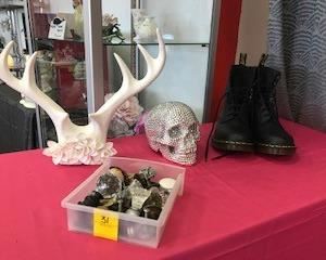Antler Decor, Rhinestone Skull Decor, New Doc Martin Boots size 9, Lot vintage Knob Pulls