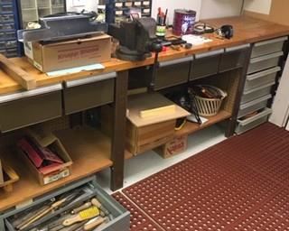 . . . nice hardware caddies -- this bench is a great one and is for sale!