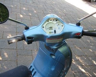 Vespa LX 150 2007 with only 700 miles!