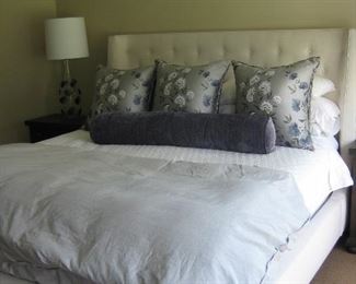 Beautiful Duvet, Linens and Decorative Pillows (Bed Not For Sale)