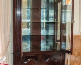 Beautiful Corner Curio / China Cabinet
