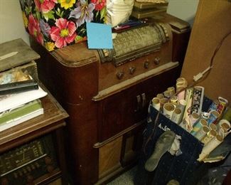 antique radio
