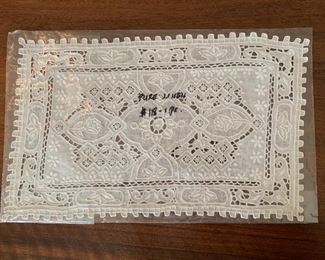 Alternate view - Lot of linens and placemats. $25 All