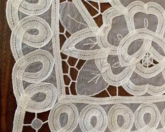 Alternate view - Lot of linens and placemats. $25 All