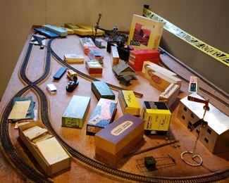 Model train board with track