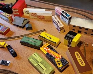 L W models, A Varney kit, Ambroid "One in Five Thousand" HO collection, Diecasting Co. Ulrich, Binkley and Roundhouse train models
