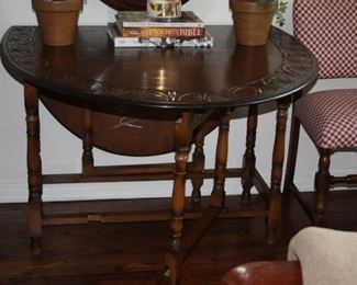 Carved antique Oak gate leg drop leaf Dining table – 61” leaves up 21” down - $ 475