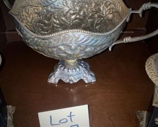 Lot 527.  $62.00 Love this bowl - such graceful lines.  would make a great centerpiece bowl - or perhaps a foyer bowl for dropping keys or mail?  