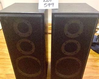 Lot 599. $40.00. 2 Jamo Studio 140 Speakers.  Made in Denmark. 	220 x 500 x 210 mm / 8.7 x 19.7 x 8.3 inch.	10 kg / 22 lb 0.4 oz (22.026 lb)
