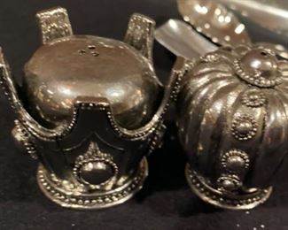 Lot 748.  Crowns salt and pepper shakers.