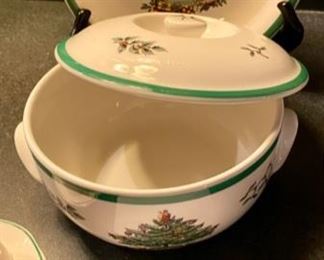 Lot 794, $75.00 for the lot.  Spode Christmas Tree, covered casserole  7" d, 2 small vegetable serving dishes, 8" dia, covered butter dish and 9" diameter Quiche/tart dish