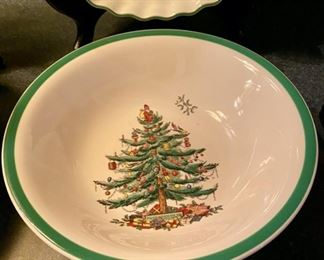 Lot 794,  $75.00  for lot Spode Christmas Tree, covered casserole  7" d, 2 small vegetable serving bowls, 8" dia, covered butter dish and 9" diameter Quiche/tart dish