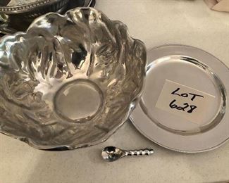 Lot 628.  $20.   Wilton Industries "Armetale" plates, 1 Small Spoon, 1 Large Salad Bowl by Emma.  FYI, Armetale is that Pewter-Like material that Wilton and other manufacturers use.   I love this salad bowl!!