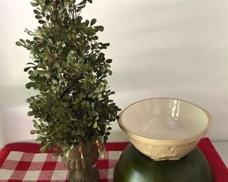 Lot 897.  $30. Cream bowl 10.5*5"h), green bowl, 14"w,  29” Christmas tree in a little stand.  Sweet Lot 