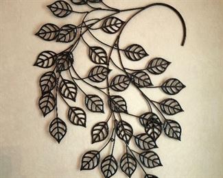 Metal leaf wall decor