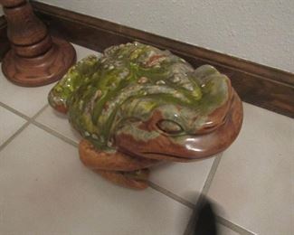 this frog is so ugly that he is cute