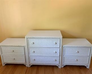 $130 - 3-Piece White Wicker Bedroom Furniture (2 nightstands and 1 small chest)