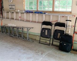 Ladders, Folding Chairs, Luggage, Utility Cart / Dolly 