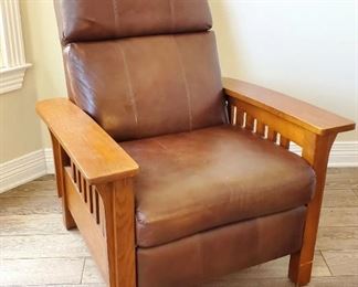 Awesome LANE leather recliner (mission style)