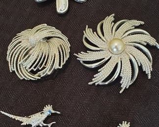 Costume & vintage costume jewelry