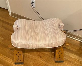 OTTOMAN $125 OR BEST OFFER