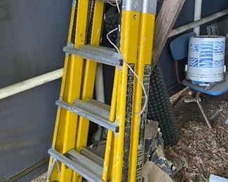 Aluminum Ultra Lite ladder