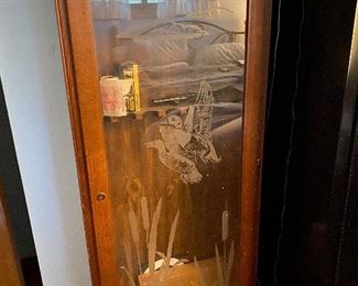 Gun cabinet