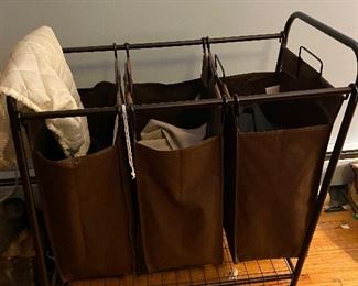 Laundry sorter