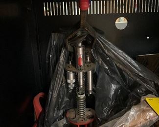 Shot loader