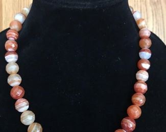 CARNELIAN STONE 10MM ROUND BEAUTIFUL BEADS WITH LOBSTER CLAW NECKLACE ONLY $45