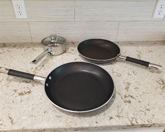 Cookware by MEMBERS MARK STAINLESS