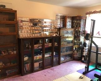 Lots of signed baseballs $10 & up