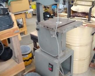 Band saw