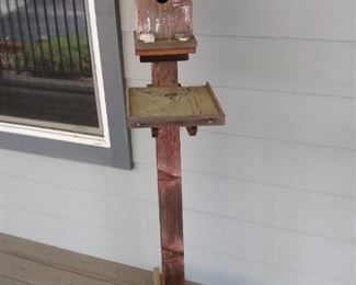 Birdhouse on stand