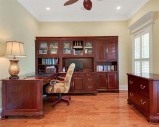 5 Piece Office Set - Desk, 3 shelf units and chest of drawers.