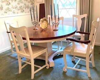 Vintage pedestal table, leaves and chairs 