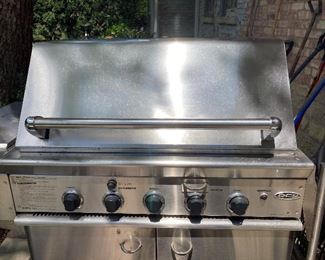 DCS Grill, stainless steel