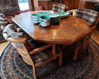 CASUAL DINING SET
